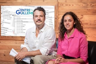 Justine Oberson lors du tournage du premier épisode de l'émission "Entre Guillemets".